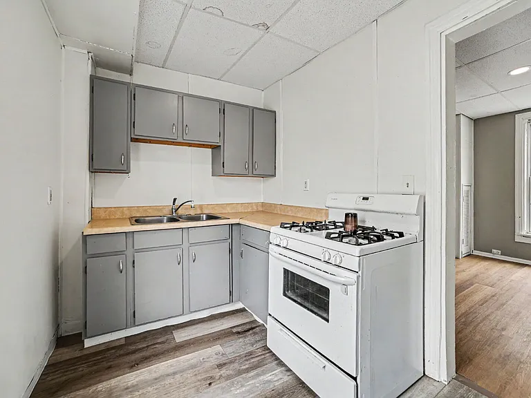 2634 N Michigan Ave #1 — Photo 13
