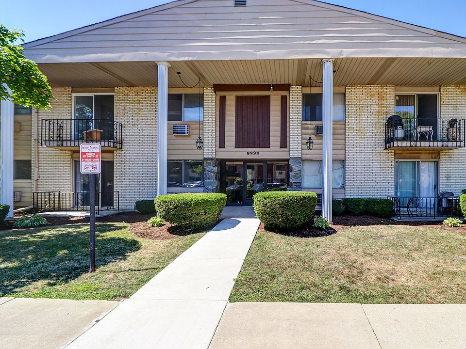 1st image of 8992 Kennedy Dr APT 1C