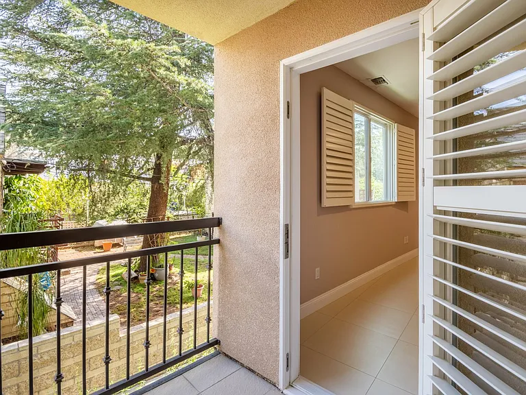 1941 Waltonia Dr #203 — Photo 18