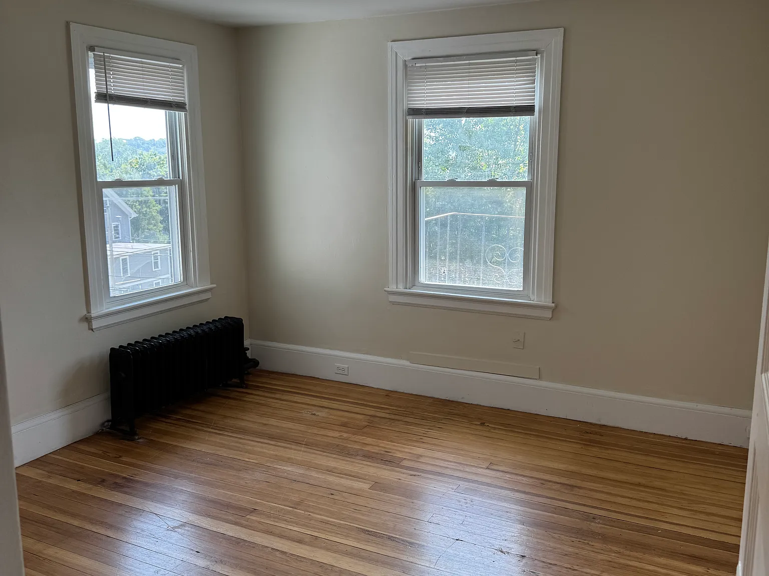 2 bed, 1.5 bath, 1800 sqft, $2,100 — Photo 4