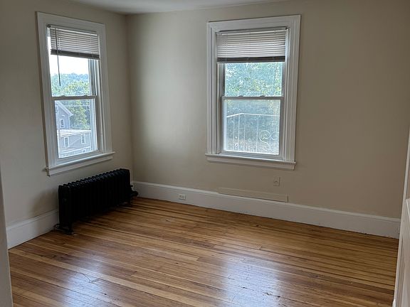 4th image of 21 Homestead Rd #2