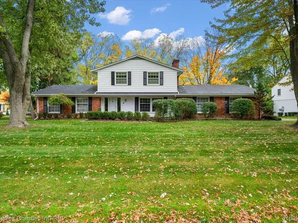 5319 Echo Rd, Bloomfield Hills, MI 48302