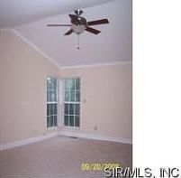 1st image of 614 Red Oak Dr