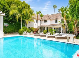 607 N Hillcrest Rd, Beverly Hills, CA 90210