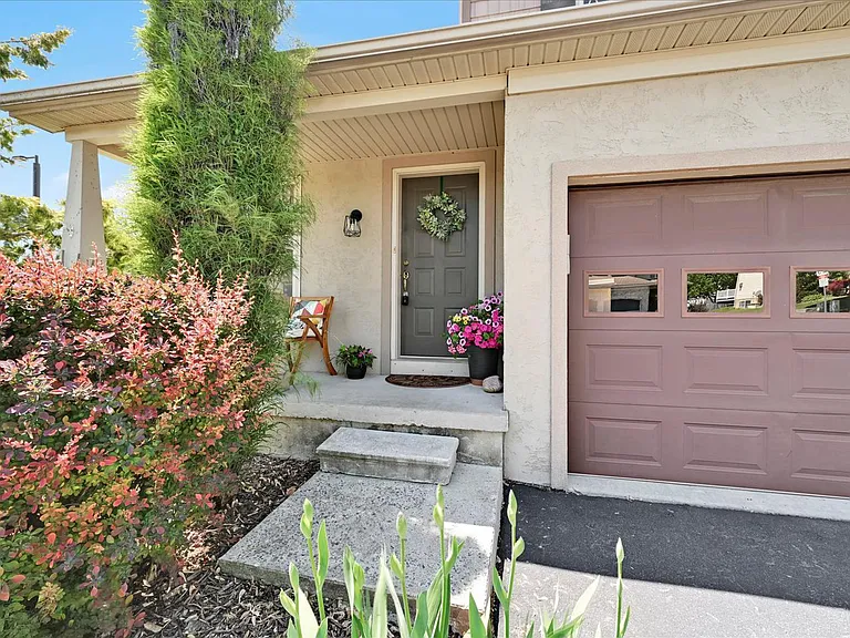 51 Eagle Dr — Photo 4