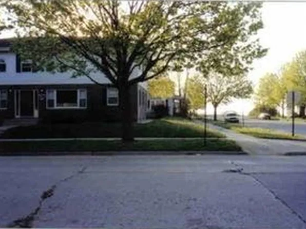 1229 S 7th St APT 4, Sheboygan, WI 53081