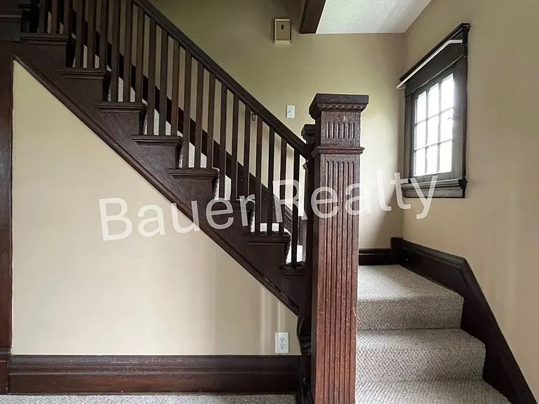 330 Dorchester St — Photo 8