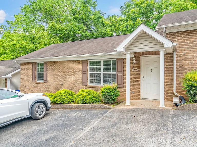 3518 Acorn Woods Way — Photo 17