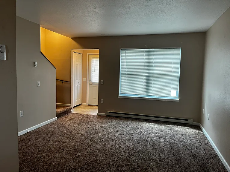 503 W Elm Dr #14 — Photo 2