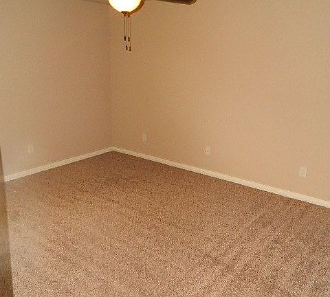 5th image of 6108 S 37th St