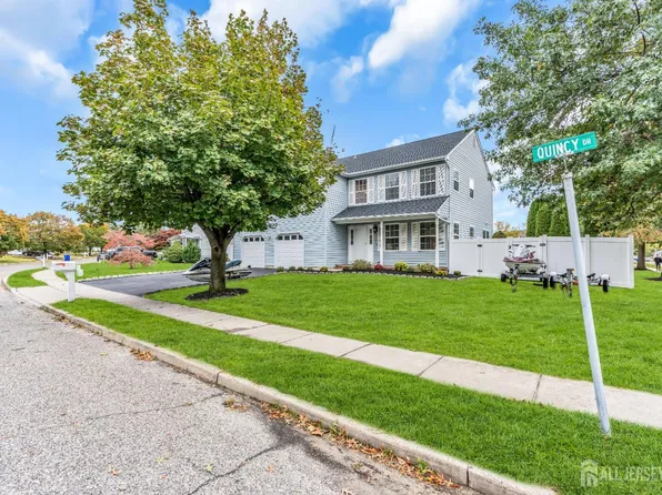 922 Quincy Dr, Brick, NJ 08724