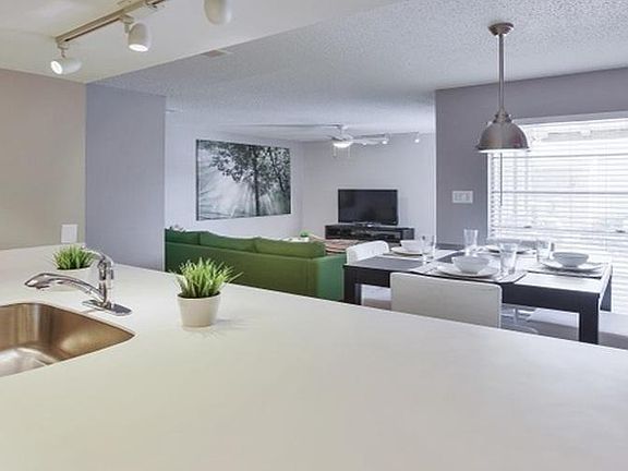 4th image of 3414 Willowrun Dr #16-2