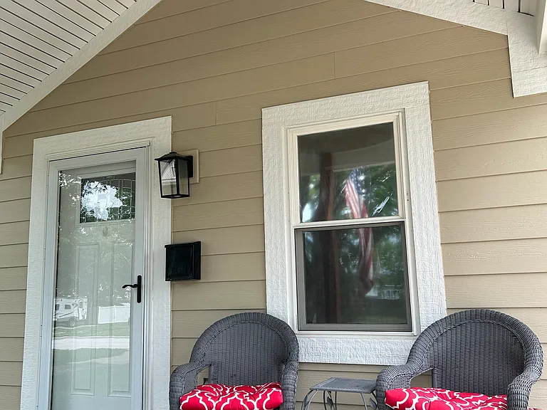 624 S Cherry St — Photo 2