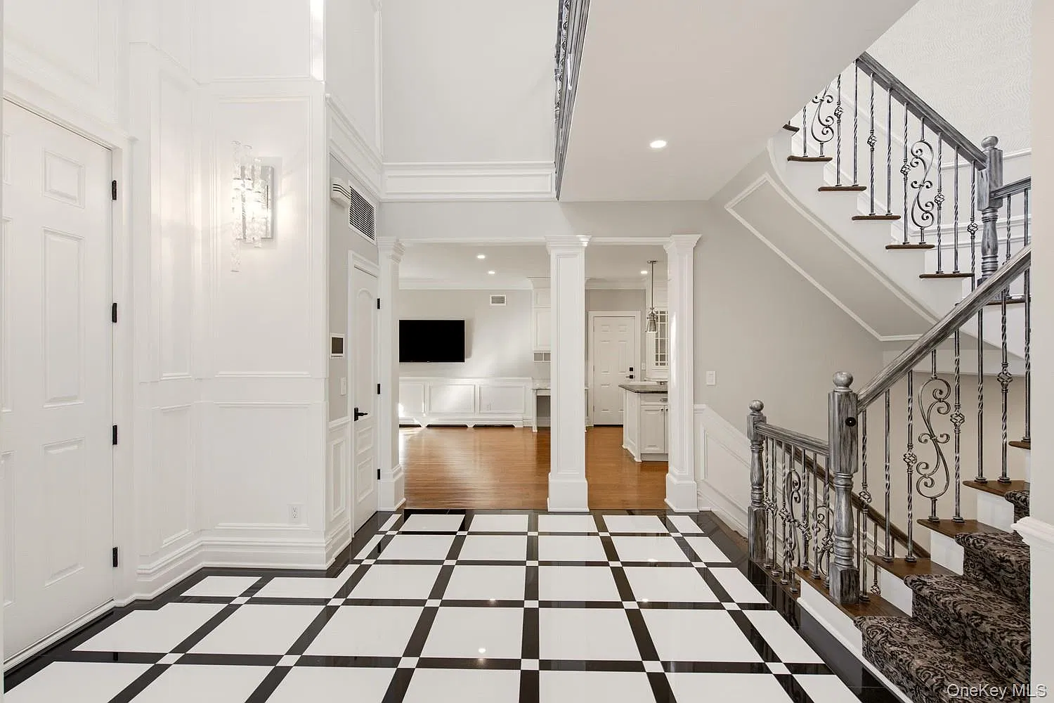 5 bed, 4.5 bath, 3500 sqft, $20,000 — Photo 4