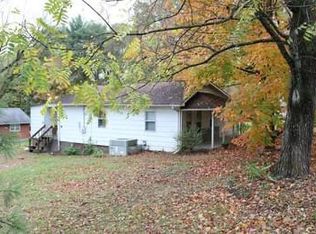 1401 E Lakeview Dr, Johnson City, TN 37601