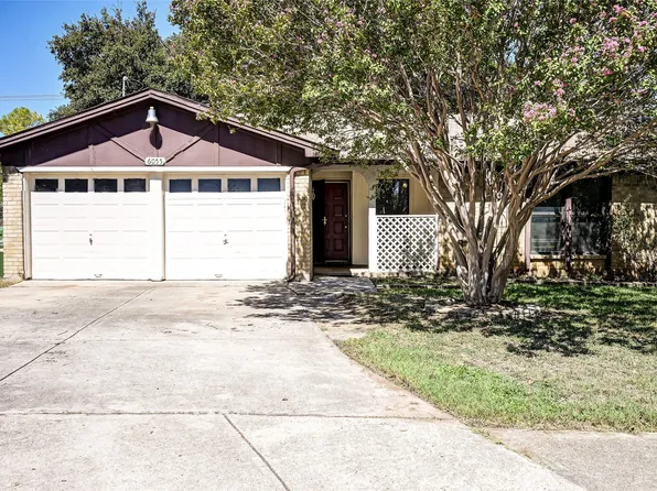 6055 Summerdale Ct, Watauga, TX 76148