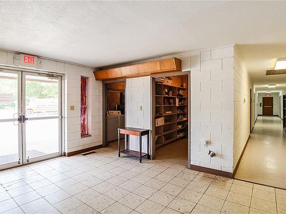 3rd image of 3014 S Husband St