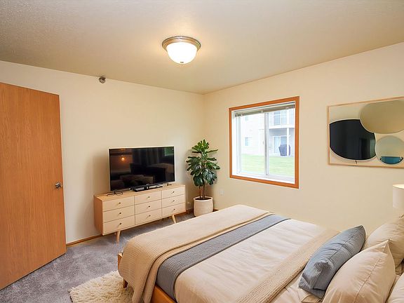 3rd image of 5001 Amber Valley Pkwy S #304