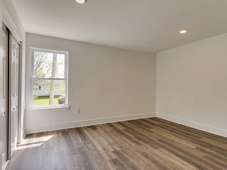 1812 Batts Blvd — Photo 18