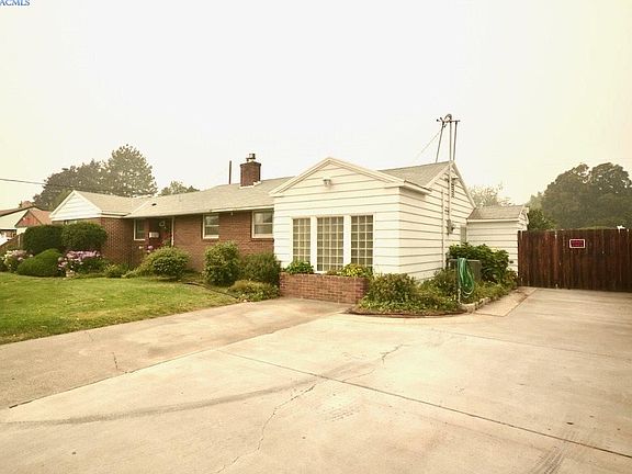 2nd image of 315 N Yelm St
