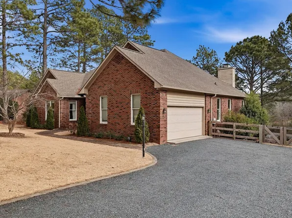 130 Woodcrest Rd, Southern Pines, NC 28387