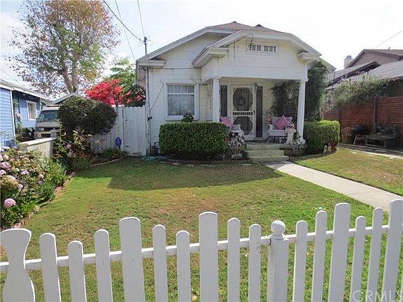 2nd image of 712 Vincent Park