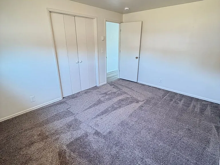 2202 Oak St SE — Photo 9