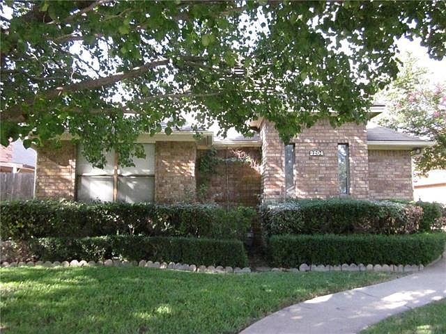 1st image of 3204 Canton Ave