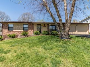 1609 Saint Marys Ln, Festus, MO 63028