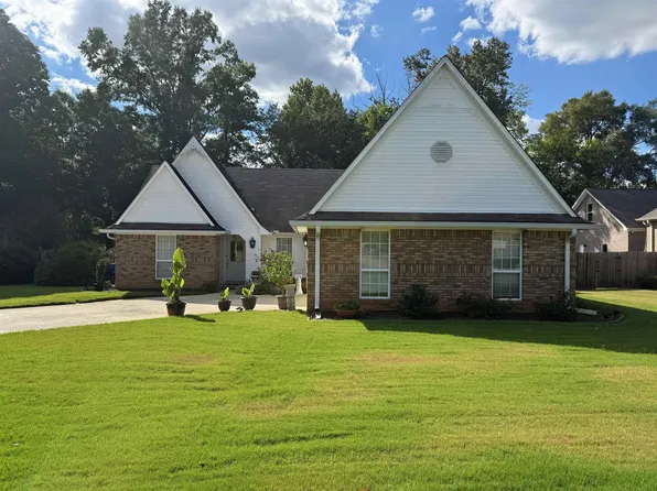 109 Maple Wood St, Florence, AL 35633