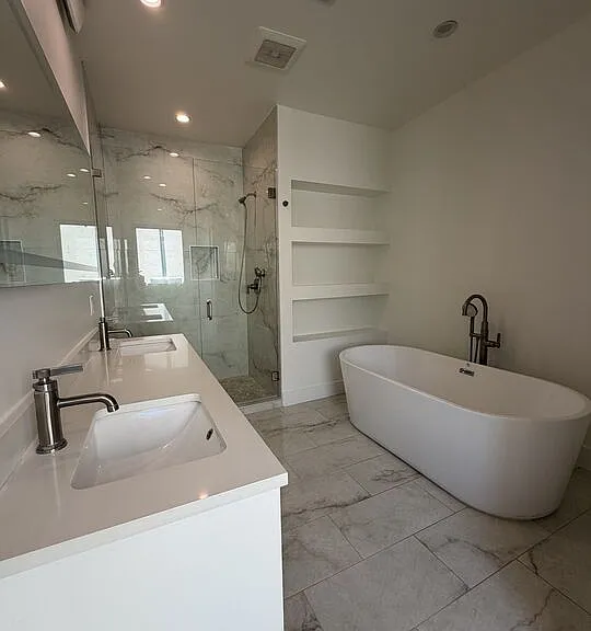 15122 Morrison St — Photo 23