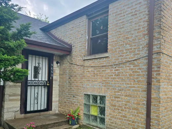 9650 S Brennan Ave, Chicago, IL 60617