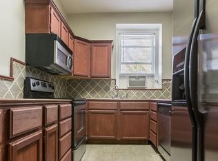 519 E Walnut St APT 9, Springfield, MO 65806