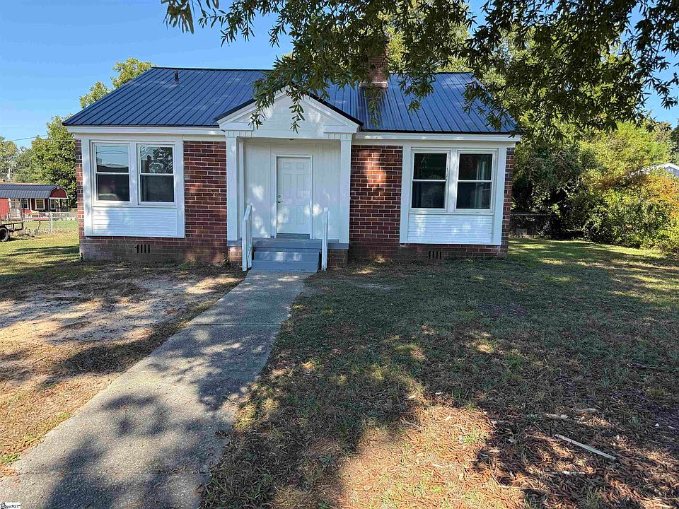 1st image of 402 Pickens St