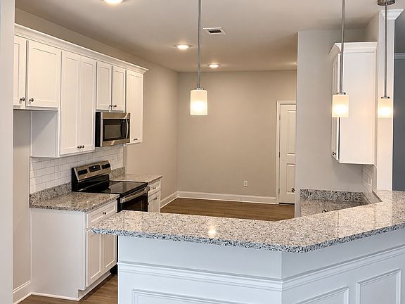 2nd image of 4480 Rivercliffs Way