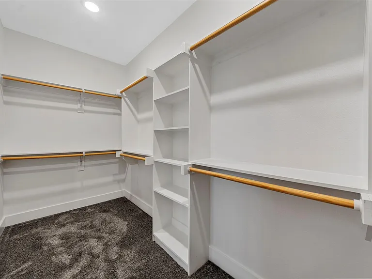 505 Ellis Place Dr — Photo 18