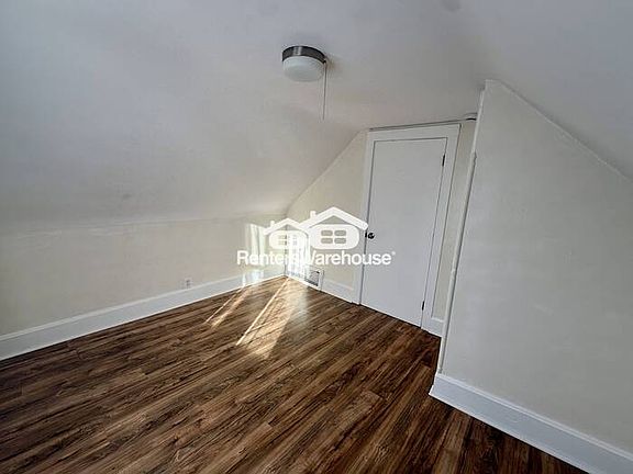 5th image of 1024 Livingston Ave