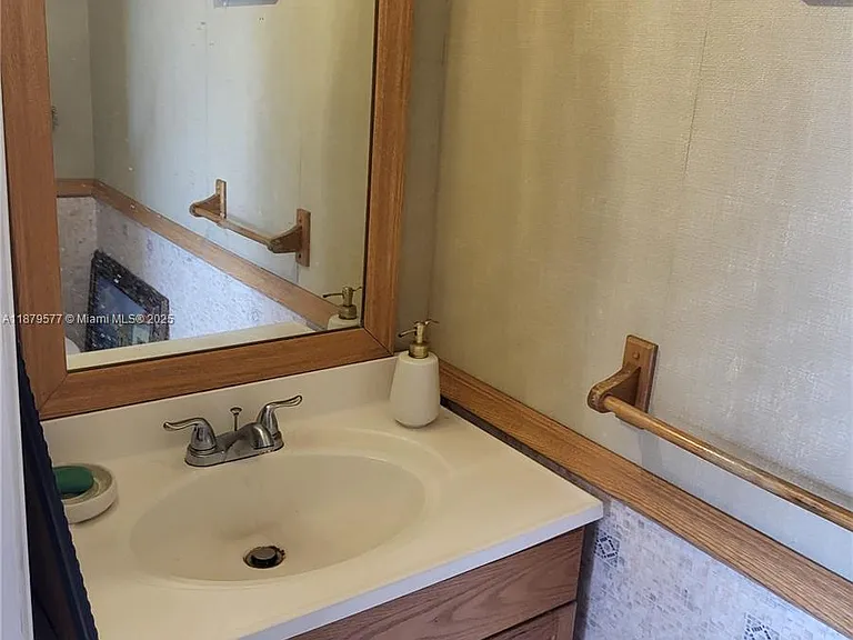 820 NE 212th Ter #6 — Photo 34