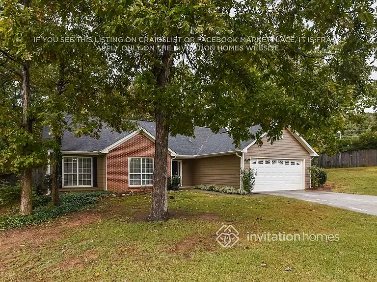 2271 Bankston Cir — Photo 2