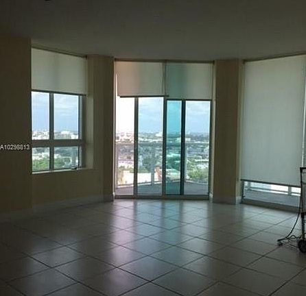 5th image of 1900 N Bayshore Dr #24