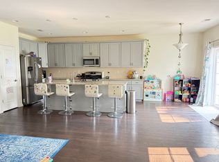 107 Savoth Ln, Colonia, NJ 07067