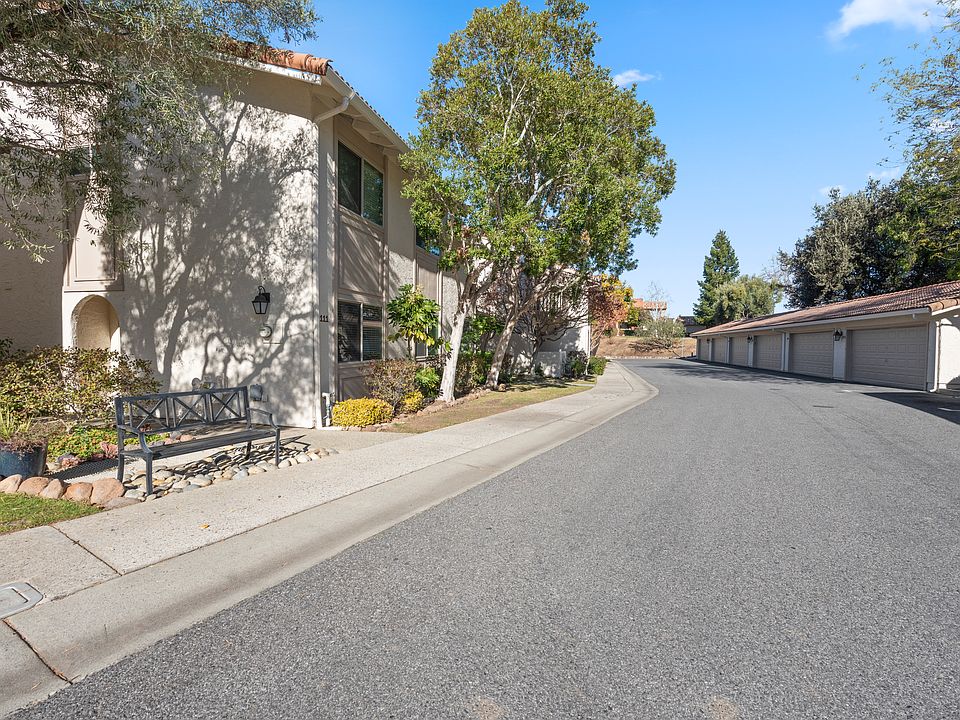 1st image of 111 Vista Del Lago