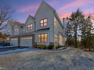 46 Sawmill Ct, West Chester, PA 19382
