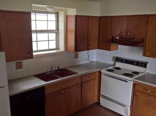 2145 Mitchell Rd, Lawrence, KS 66046