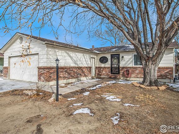 2nd image of 810 S Ouray Dr