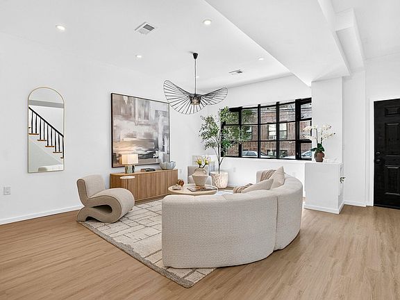 5th image of 524 34th St