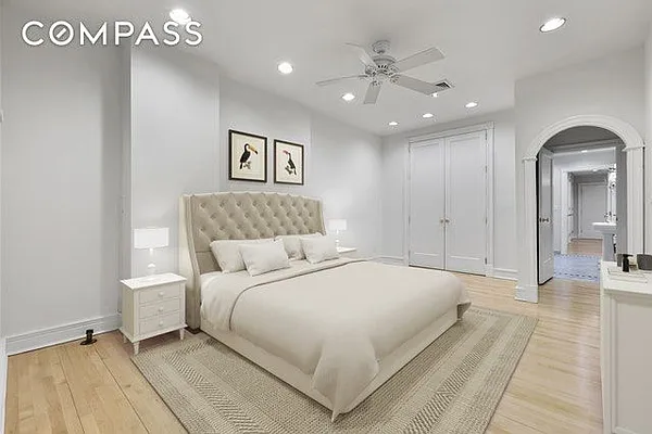 Sold by Compass | media 21