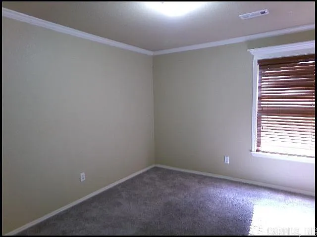 9112 Pleasant Valley Dr — Photo 16