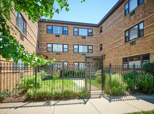 6903 N Bell Ave APT 3E, Chicago, IL 60645