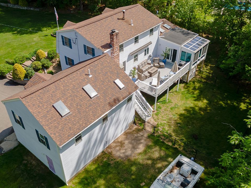 1st image of 190 Wyndridge Cir
